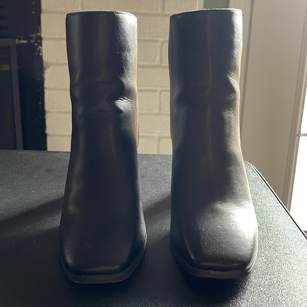 Black booties size 9, worn once for 2 hours.